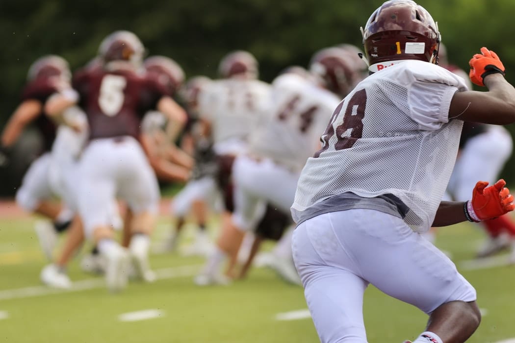 high school athletes need to properly hydrate