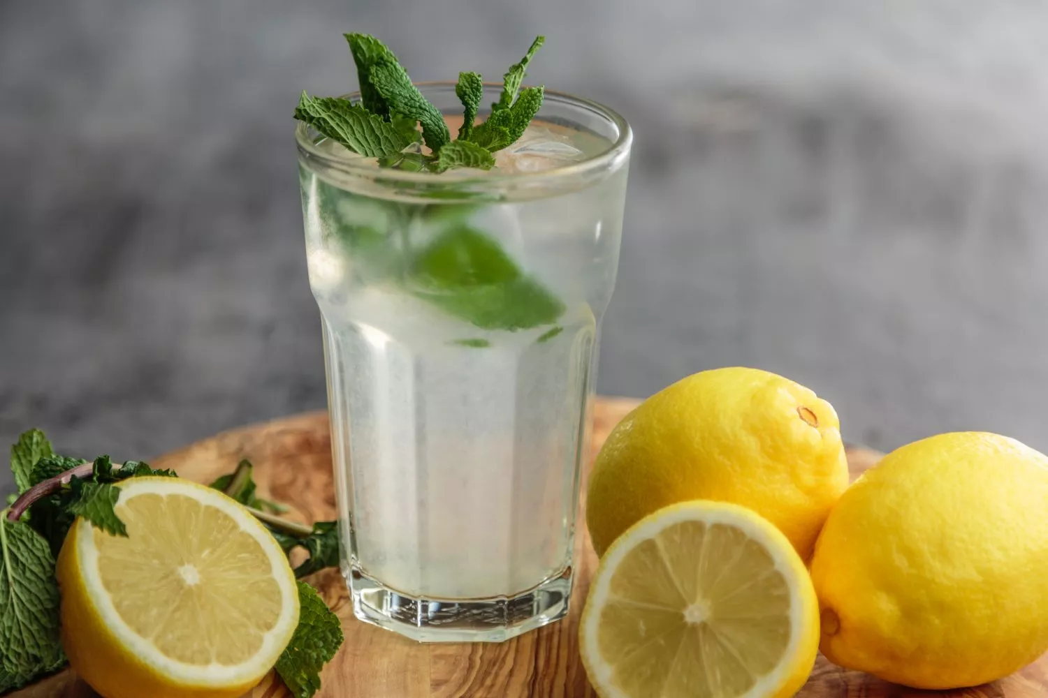 low-sugar lemonade