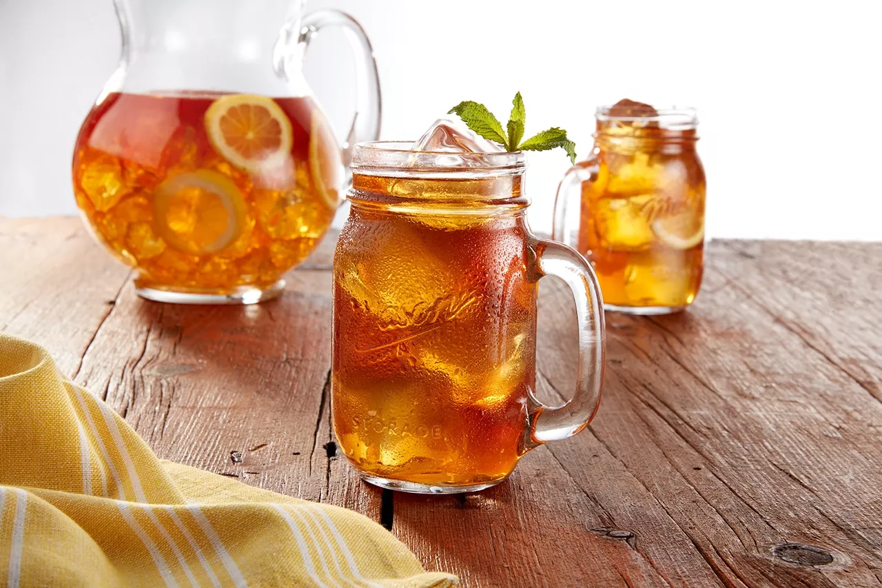 iced or hot tea sugarless beverage